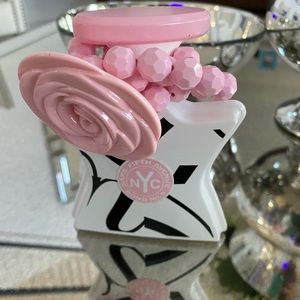 Vpn no 9 empty bottle